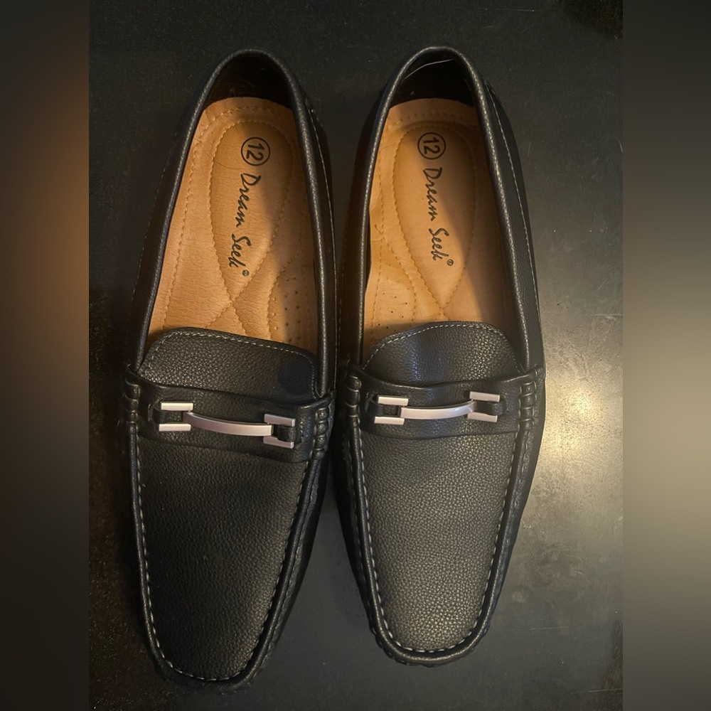 Men’s black loafers